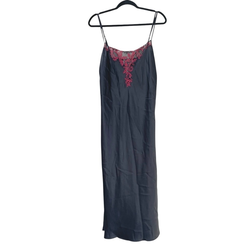 JESSICA Intimates Black Nightgown with Red Lace L
